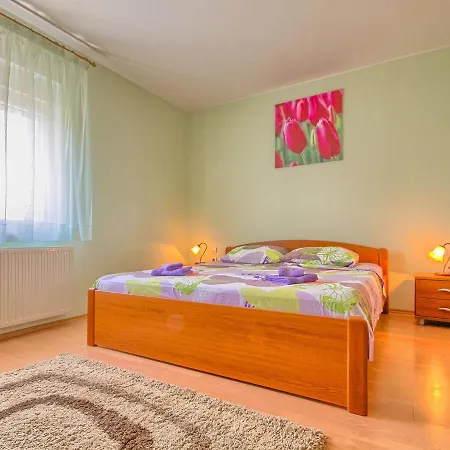 Spacious In Valtura With Garden Tatil Evi *