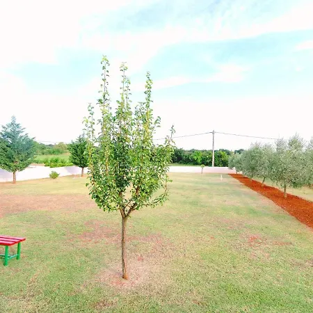 Spacious In Valtura With Garden Tatil Evi *